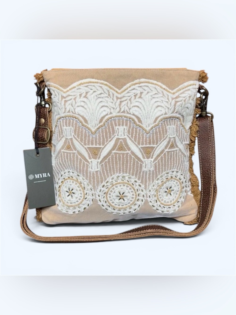Myra Bag - Prairie
Lace Shoulder Bag in Cottage
White - Picture 5 of 12